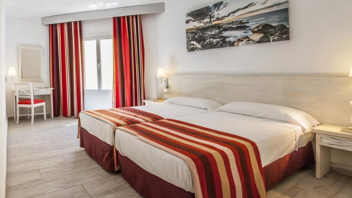 Marinda Garden Aparthotel Cala'N Bosch (Menorca) Exterior foto